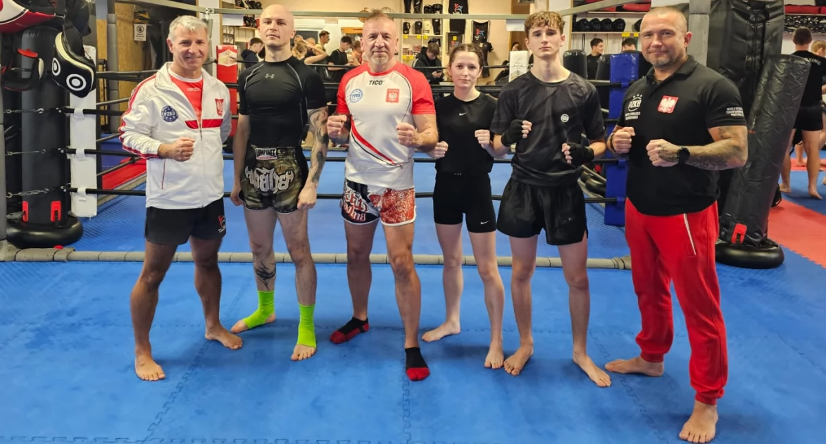 Sporty walki, Reprezentanci Dragona Starachowice trener Marek Jasiński zgrupowaniu kadry Pracowali techniką siłą - zdjęcie, fotografia