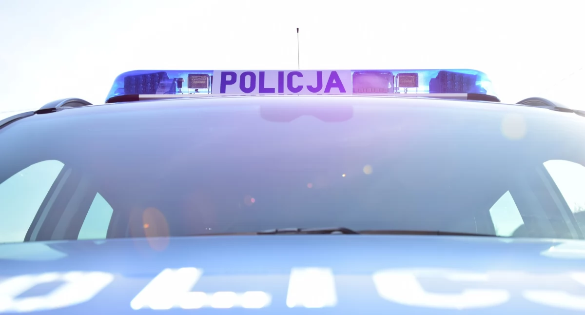 Wypadki drogowe, Wypadek Parszowie latek potrącony przez samochód trafił szpitala - zdjęcie, fotografia