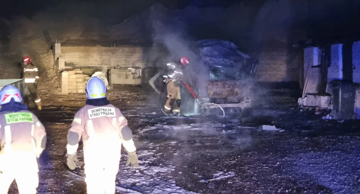 Pożary, Tragiczny incydent Rzepinie Kolonii Spłonęło właściciel obrażeniami głowy - zdjęcie, fotografia