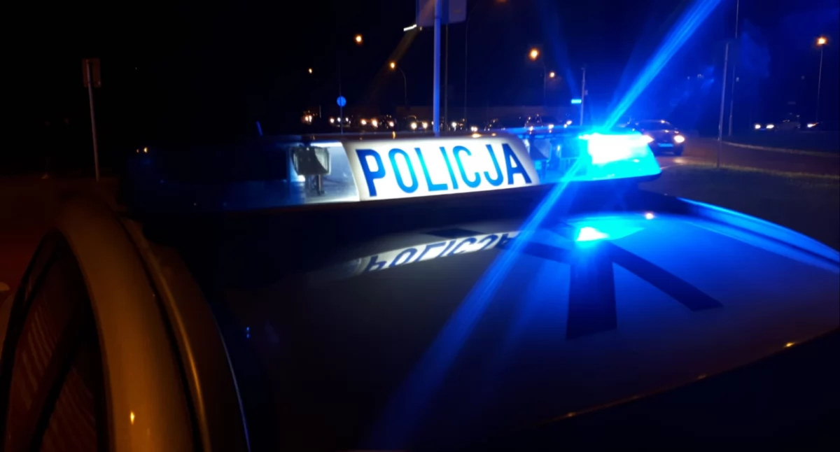 Kronika policyjna, Uwaga oszustwa internetowe Mieszkanka powiatu starachowickiego pieniędzy - zdjęcie, fotografia