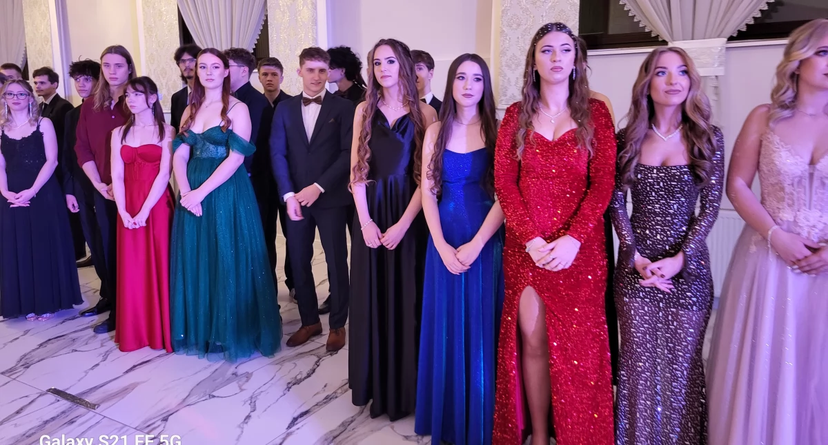 Uroczystości, Studniówka Liceum Ogólnokształcącym Starachowicach - zdjęcie, fotografia