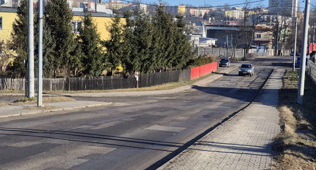 Inwestycje, Dobre informacje mieszkańców Sadowej Starachowicach Droga remontu - zdjęcie, fotografia
