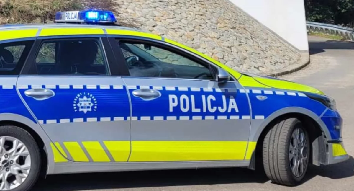 Wypadki drogowe, Wypadek Starachowicach Kierowca uderzył cztery samochody - zdjęcie, fotografia