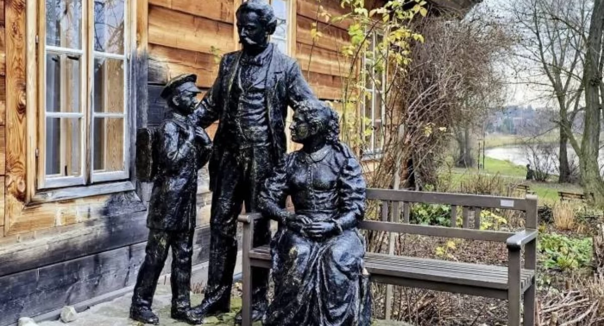 Historia, (Pod)Miejskie historie okiem Anety Marciniak Szlakiem Stefana Żeromskiego - zdjęcie, fotografia