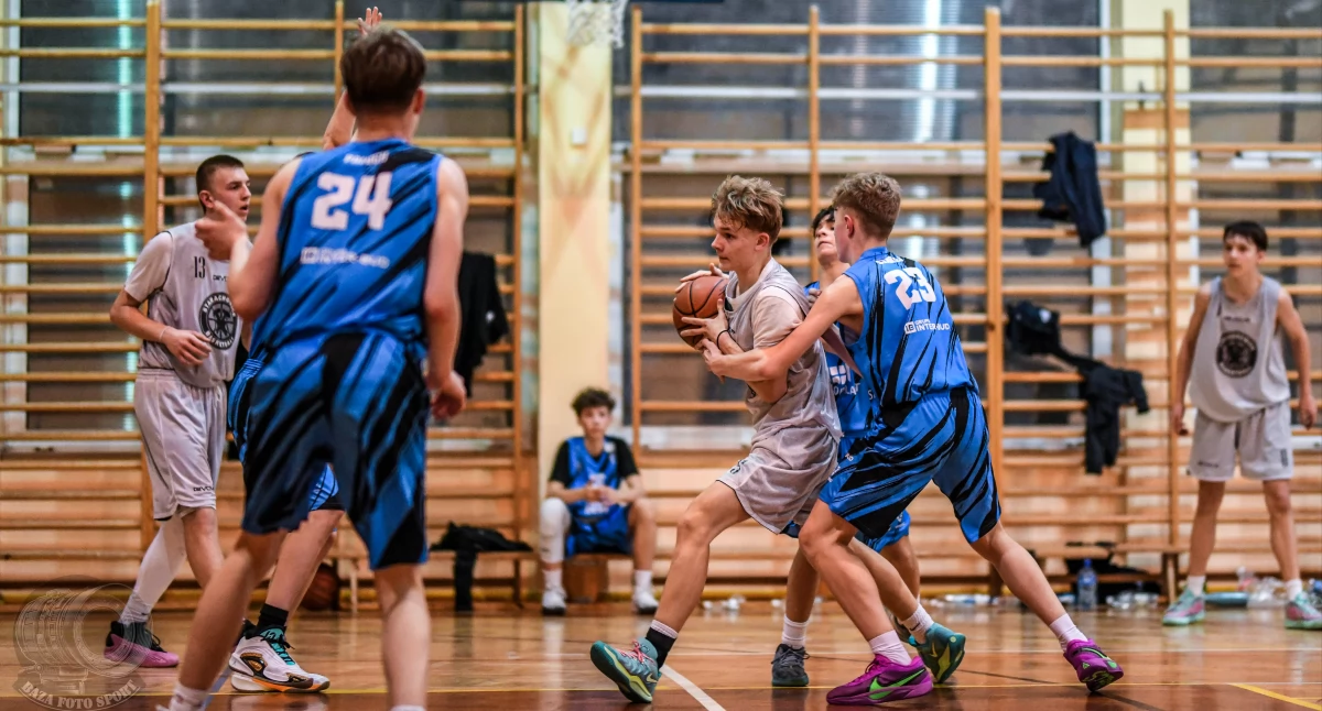 Koszykówka, Galeria zdjęć meczu pełnego emocji! Basket Starachowice Oknoplast Basket Kraków - zdjęcie, fotografia