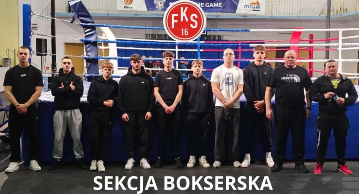 Sporty walki, Znakomity występ Łazy Starachowice podczas mistrzostw okręgu świętokrzyskiego boksie fighterów medalami - zdjęcie, fotografia