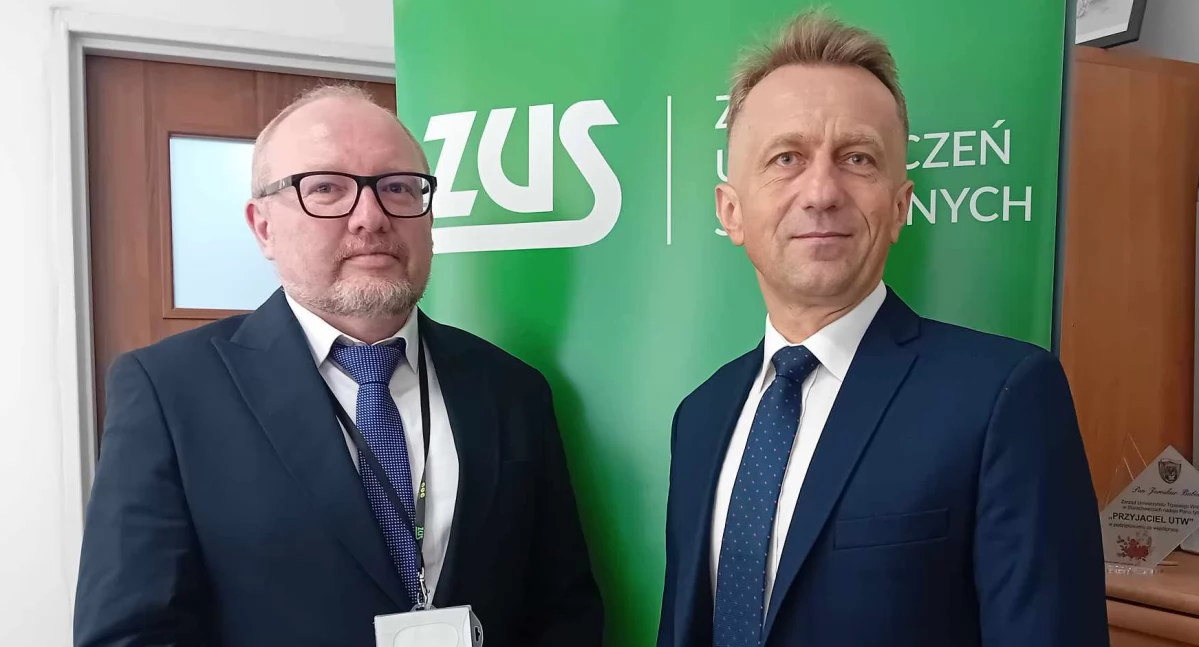 Odpowiedzi na pytania Czytelników udzielali Marcin Reczko, kierownik Inspektoratu ZUS w Starachowicach oraz Paweł Szkalej, regionalny rzecznik prasowy ZUS w Kielcach. 