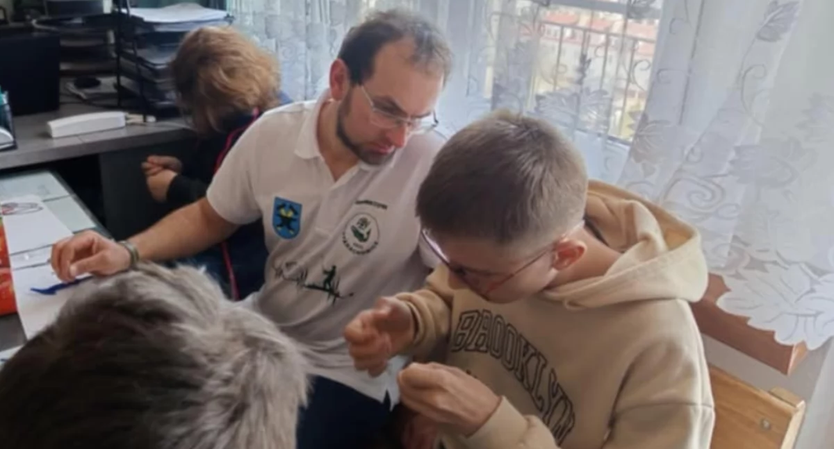 Praktyczna nauka wiązania haczyków 