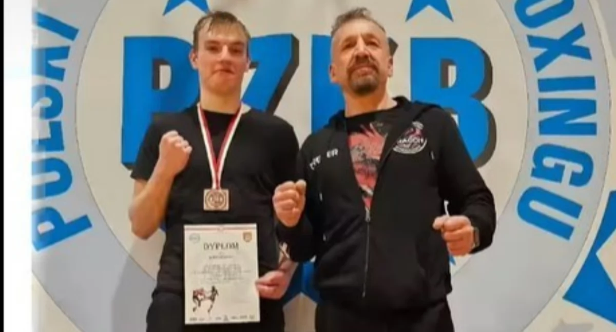 Sporty walki, Bartosz Zając brązowym medalistą mistrzostw Polski kickboxingu rodzą wojownicy - zdjęcie, fotografia