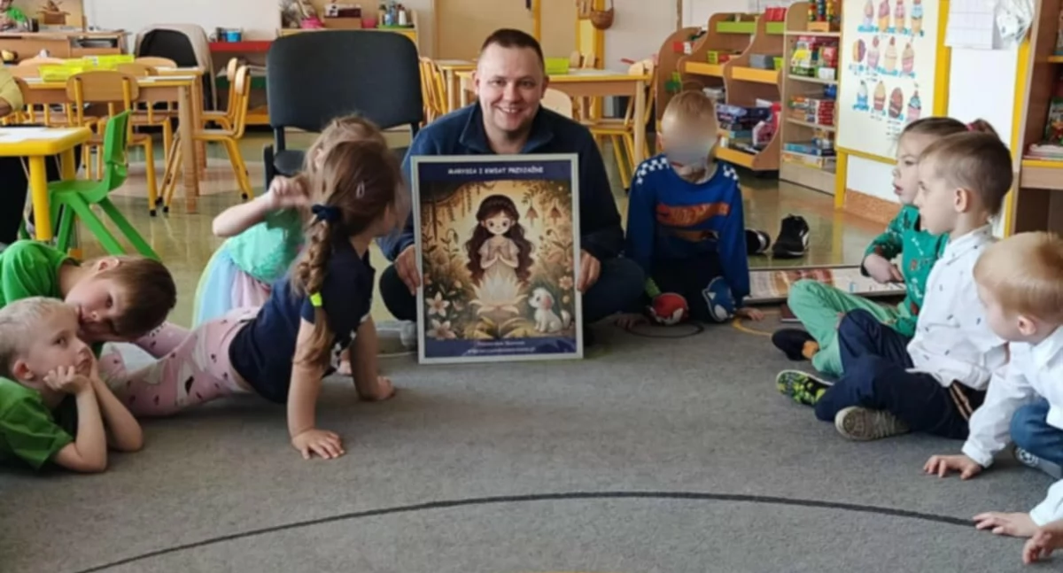 Edukacja, Jedenaście uśmiechów Misia Uszatka czyli innowacyjna bajkoterapia Starachowicach - zdjęcie, fotografia