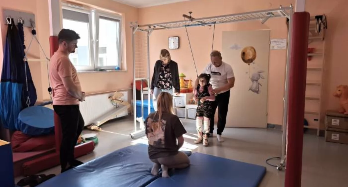 Zdrowie, myślą rehabilitacji najmłodszych pacjentów - zdjęcie, fotografia