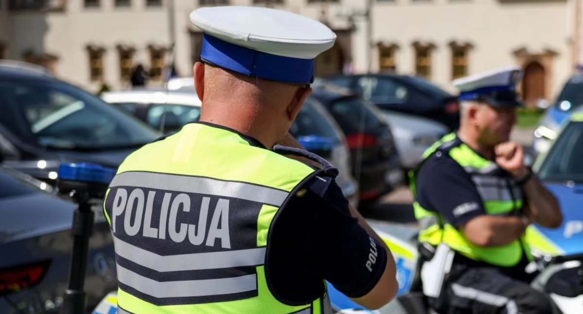 Kronika policyjna, Osiem kolizji siedmiu nietrzeźwych kierujących drogach powiatu starachowickiego - zdjęcie, fotografia