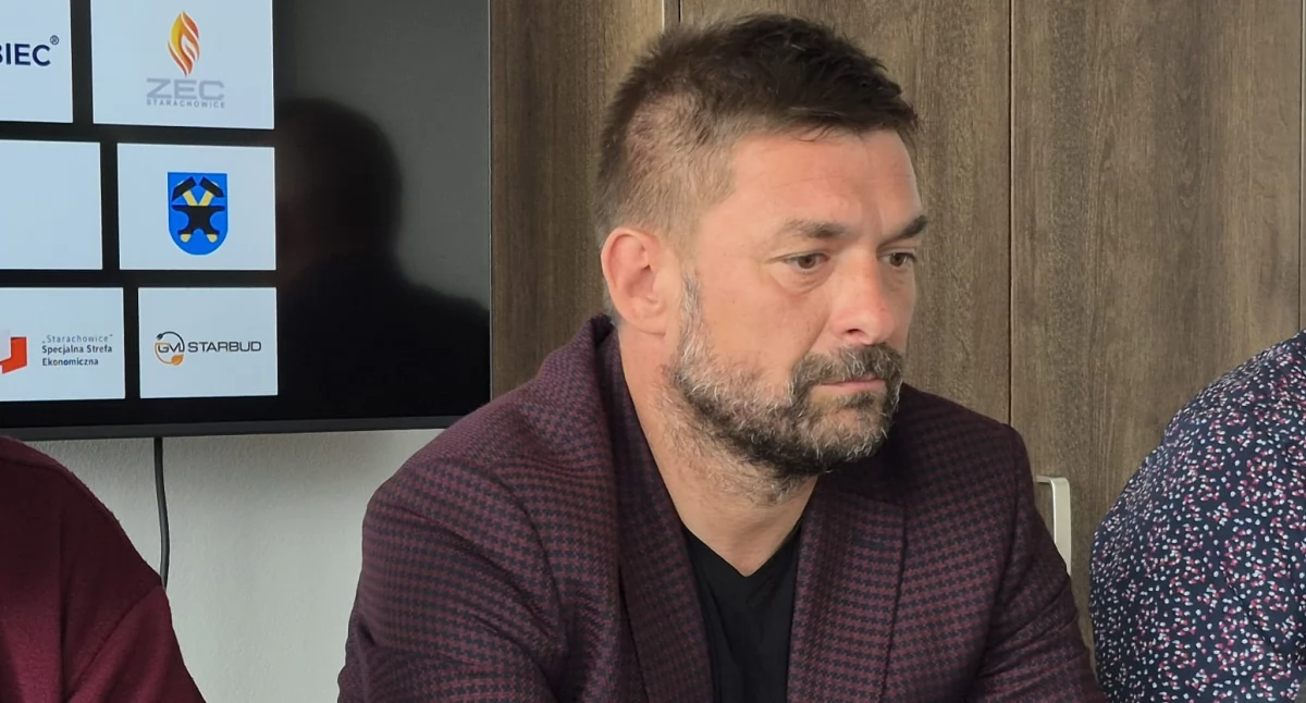 Piłka nożna, Półfinał Pucharu Polski szczeblu ŚZPN okiem trenera Dariusza Pietrasiaka mogliśmy pozwolić sobie moment dekoncentracji - zdjęcie, fotografia