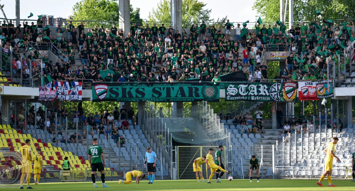 Piłka nożna, Finał Pucharu Polski Starachowice Korona Kielce impreza masowa ŚZPN zrobi ukłon kierunku kibiców - zdjęcie, fotografia