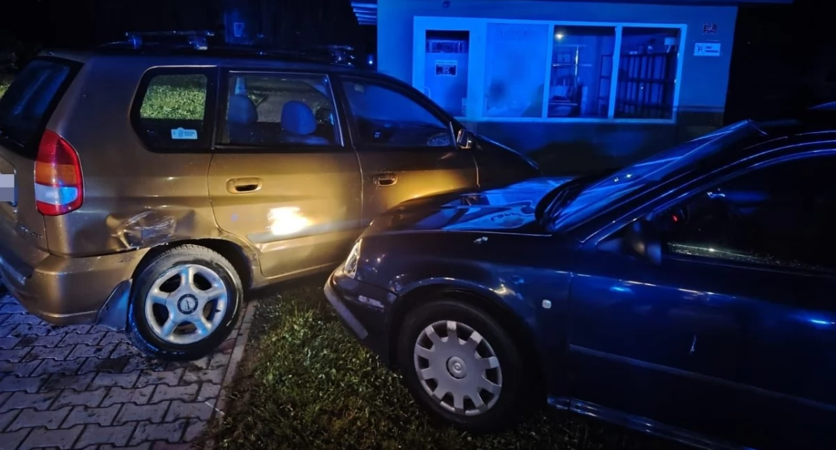 Wypadki drogowe, Tragiczny wypadek Murarskiej Starachowicach żyje letni kierowca - zdjęcie, fotografia