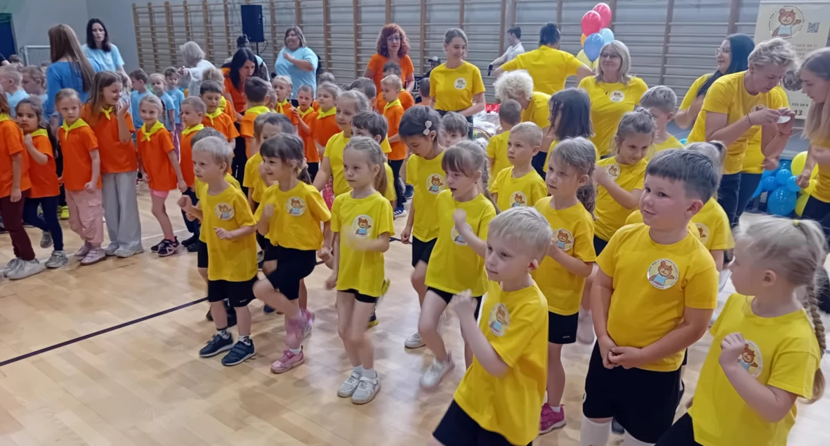 Wydarzenia, Ekofestyn przedszkolaków Starachowic Było zdrowo sportowo - zdjęcie, fotografia