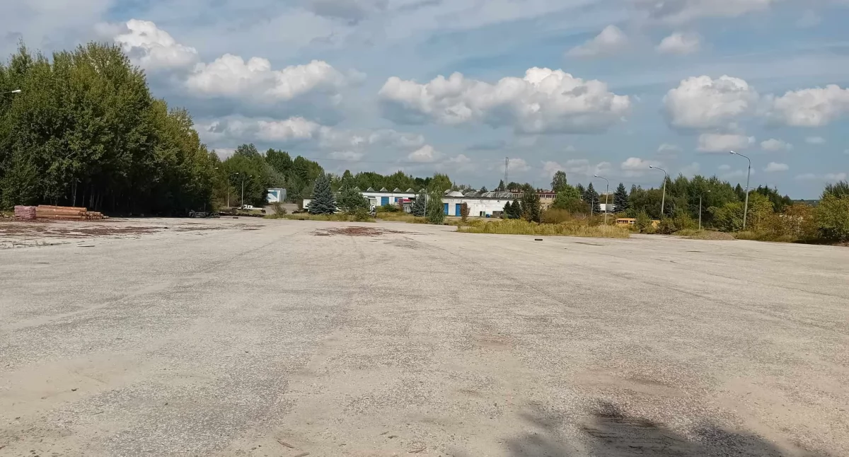 Ponad 3-hektarową działkę przy ul Wiosennej po bazie PKS nabyła w ub. roku gmina Starachowice 