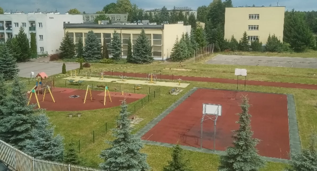Teren wydaje się być 