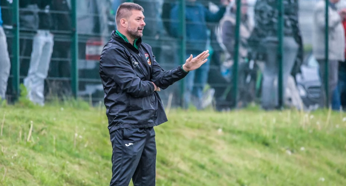 Piłka nożna, Futboliści Staru Starachowice wrócili urlopowej przerwie Kolejnych dwóch ofensywnych graczy dołączy ekipy miasta Kamienną - zdjęcie, fotografia