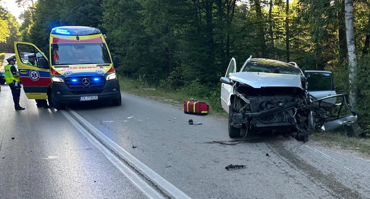 Wypadki drogowe, informacje wypadku Zgodnej Starachowicach Cztery osoby szpitalu latek - zdjęcie, fotografia