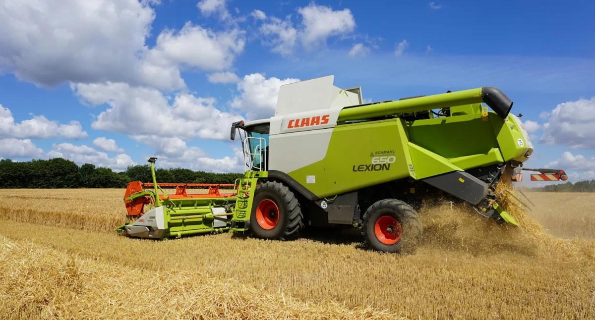 Materiały promocyjne, Wszystko warto wiedzieć kombajnach zbożowych Claas Dominator - zdjęcie, fotografia
