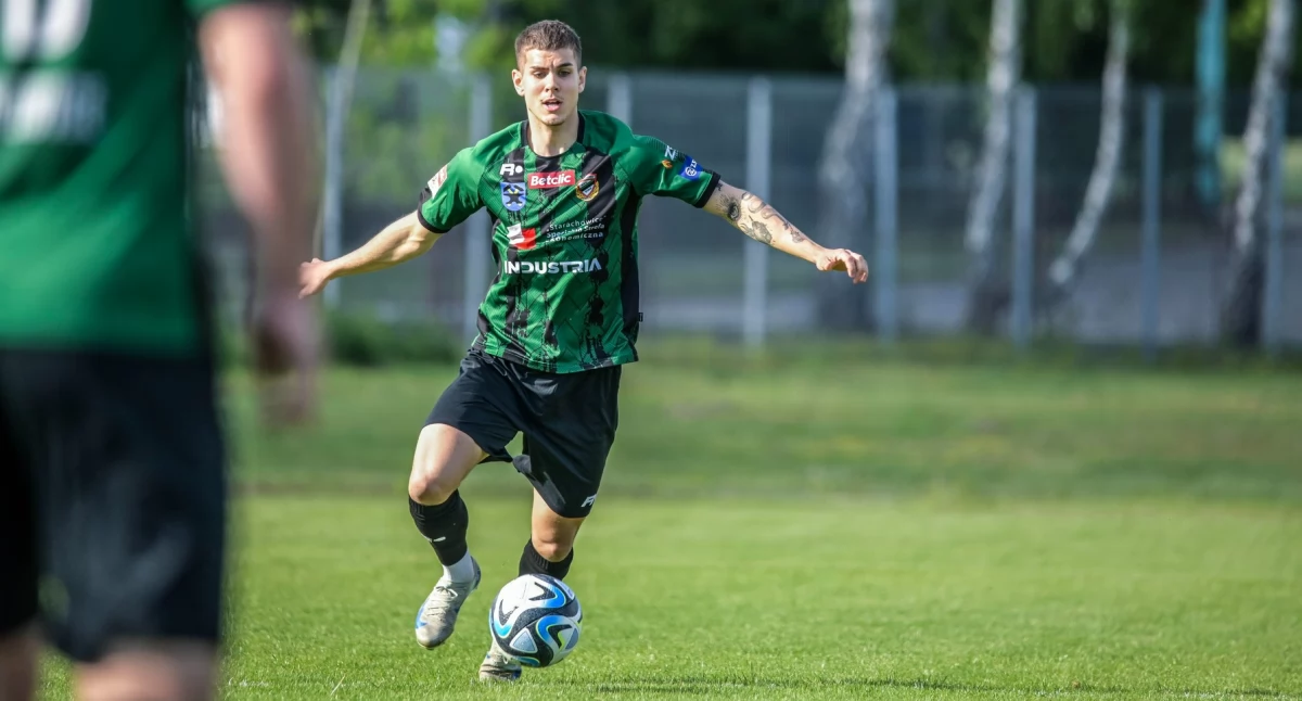 Piłka nożna, Dziś sparing Korona Kielce Starachowice Będzie rewanż porażkę finale Pucharu Polski szczeblu okręgu świętokrzyskiego - zdjęcie, fotografia