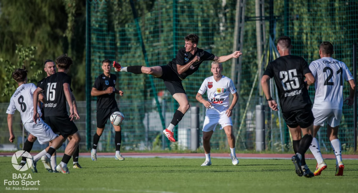 Piłka nożna, Fotogaleria sparingu pomiędzy Oskar Przysucha Starachowice! - zdjęcie, fotografia