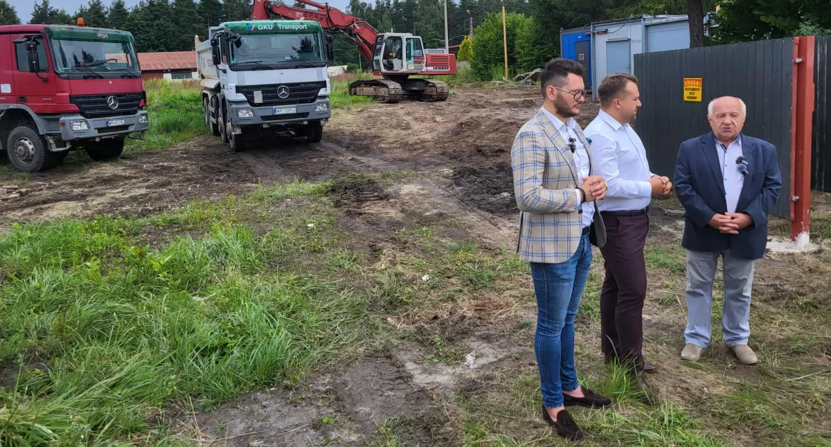 Inwestycje, Punkt Selektywnej Zbiórki Odpadów Starachowicach większa wygoda lepsze środowisko - zdjęcie, fotografia