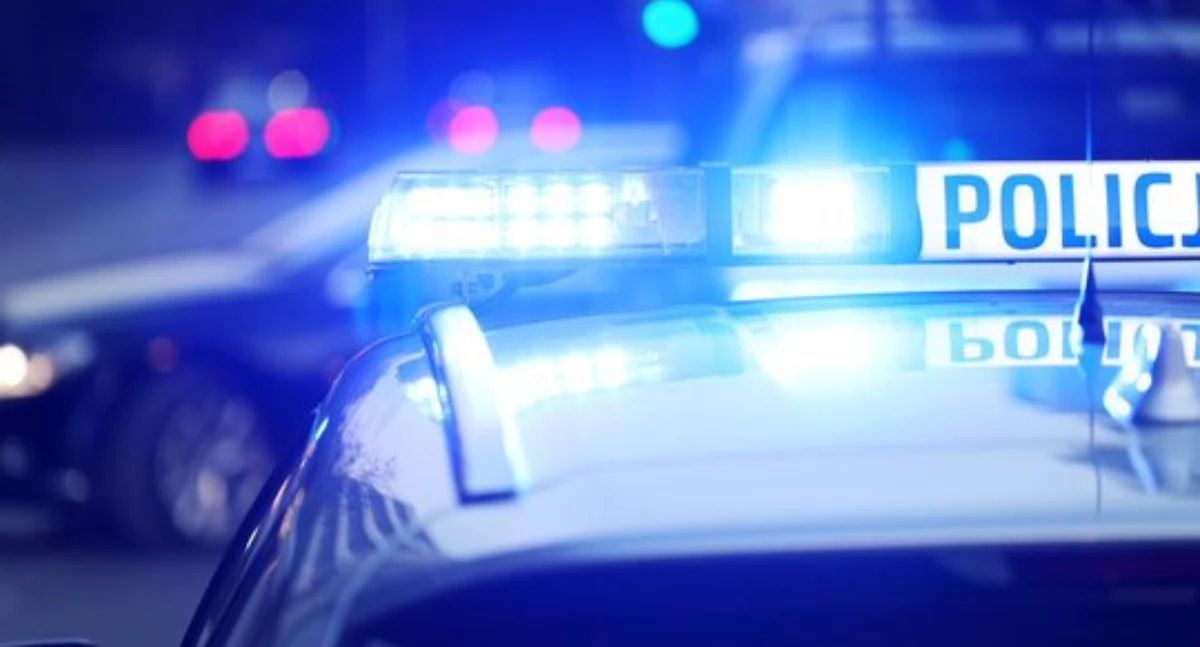Kronika policyjna, Pijany kierownicą samochodu Agresywny mężczyzna poszukiwany przez policję - zdjęcie, fotografia