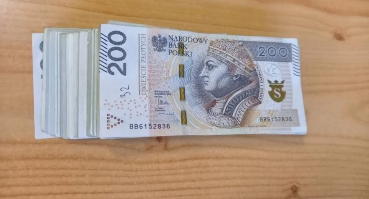 Finanse, Rekordzista zarobił ponad milionów złotych - zdjęcie, fotografia