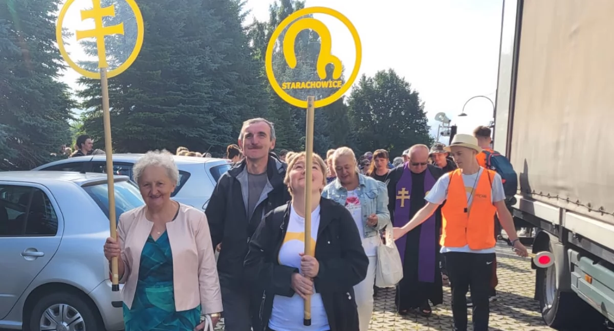 Pielgrzymi Nadziei ze Starachowic wyruszyli na Jasną Górę (film)