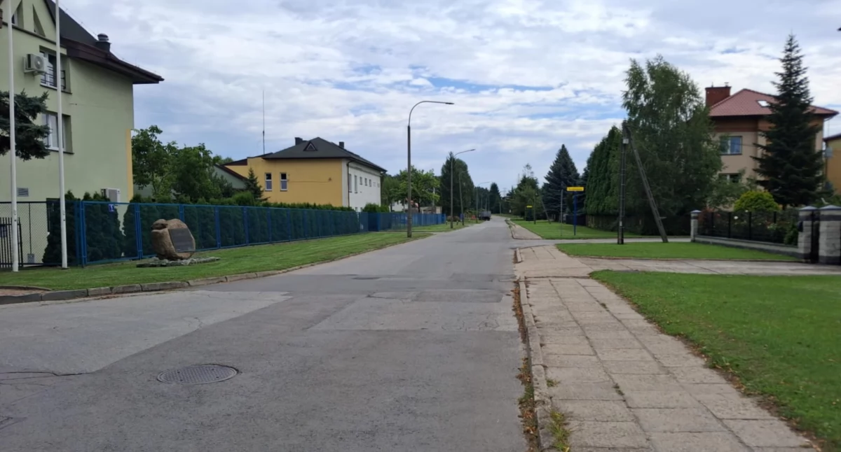 M.in. ul. Iglasta prosi się o remont 