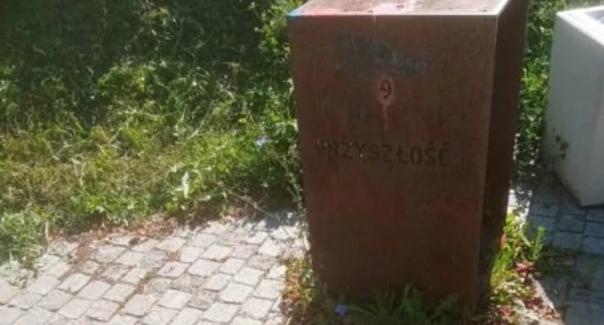 Interwencje, ścieżką dydaktyczną starachowickiego rynku - zdjęcie, fotografia