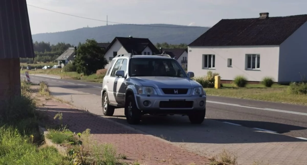 Kronika policyjna, Nietrzeźwy kierowca uprawnień zatrzymany przez starachowicką drogówkę podwójnym gazie - zdjęcie, fotografia