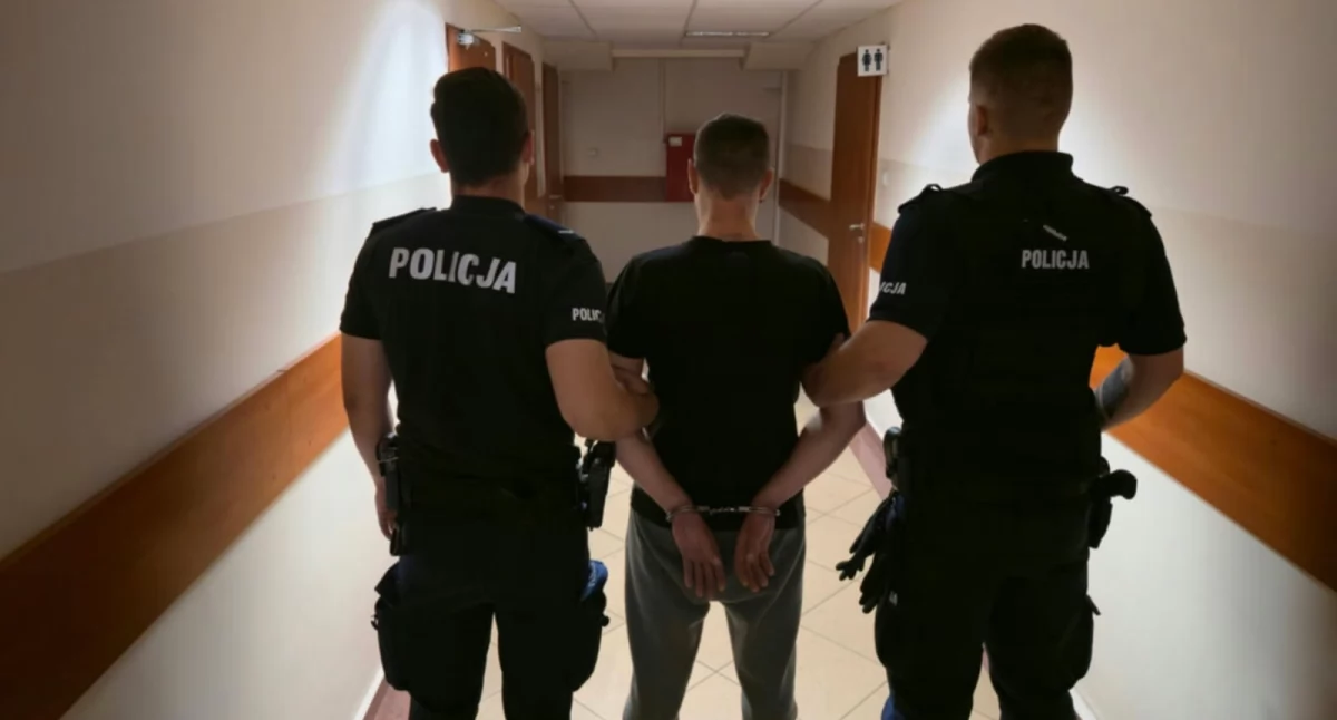 Doprowadzony na policję mężczyzna odpowie przed sądem (fot. KPP Starachowice)
