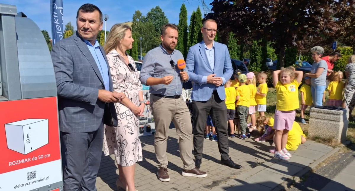 Ekologia, Czerwone pojemniki zostają Starachowicach - zdjęcie, fotografia