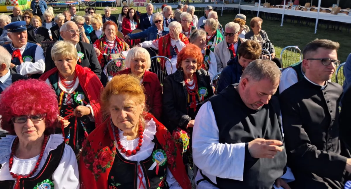 Gminne Dożynki w Ratajach. Pogoda sprzyjała świętowaniu
