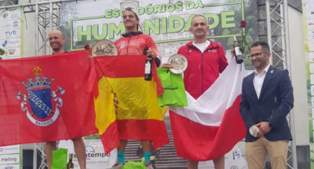 Marcin Driański na trzecim miejscu podium (z prawej)