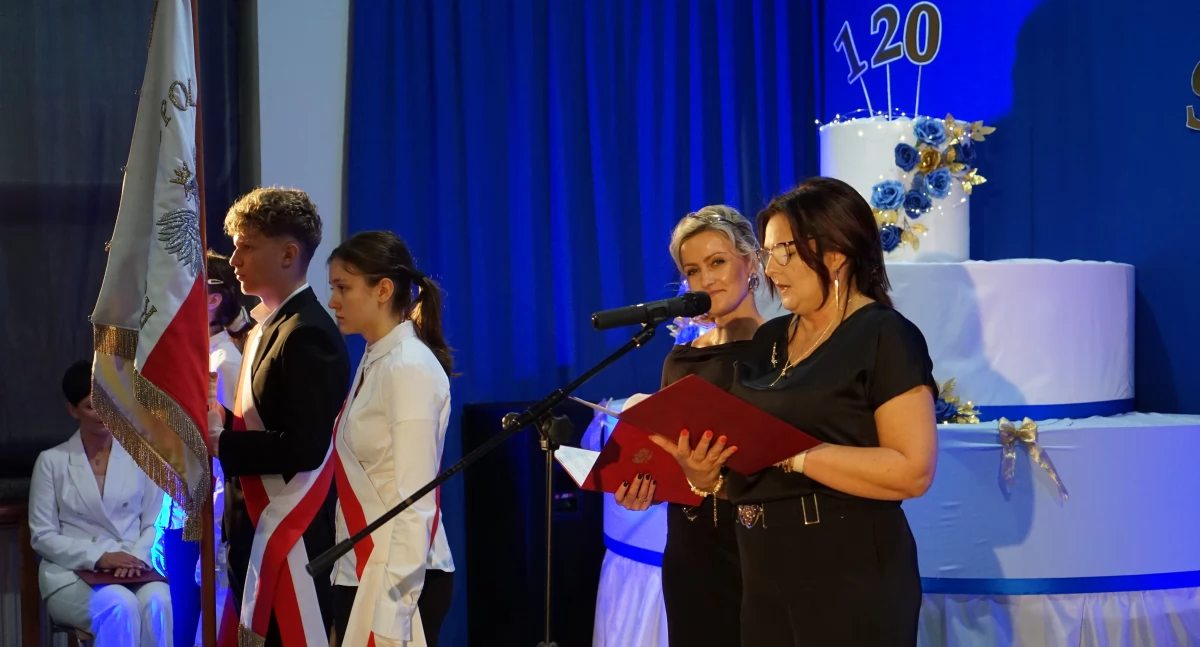 Jubileusze, Jubileusz wspomnień wzruszeń Sentymentalna podróż przez - zdjęcie, fotografia