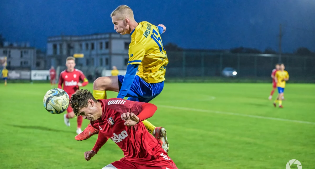 Arka -AKS. Fot. Piotr Szaraniec Baza Foto Sport