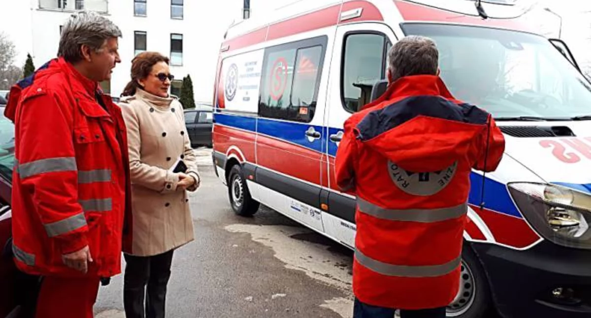 Jeszcze nie tak dawno ZRM w Starachowicach otrzymał nową karetkę specjalistyczną (fot. archiwum Tygodnika)
