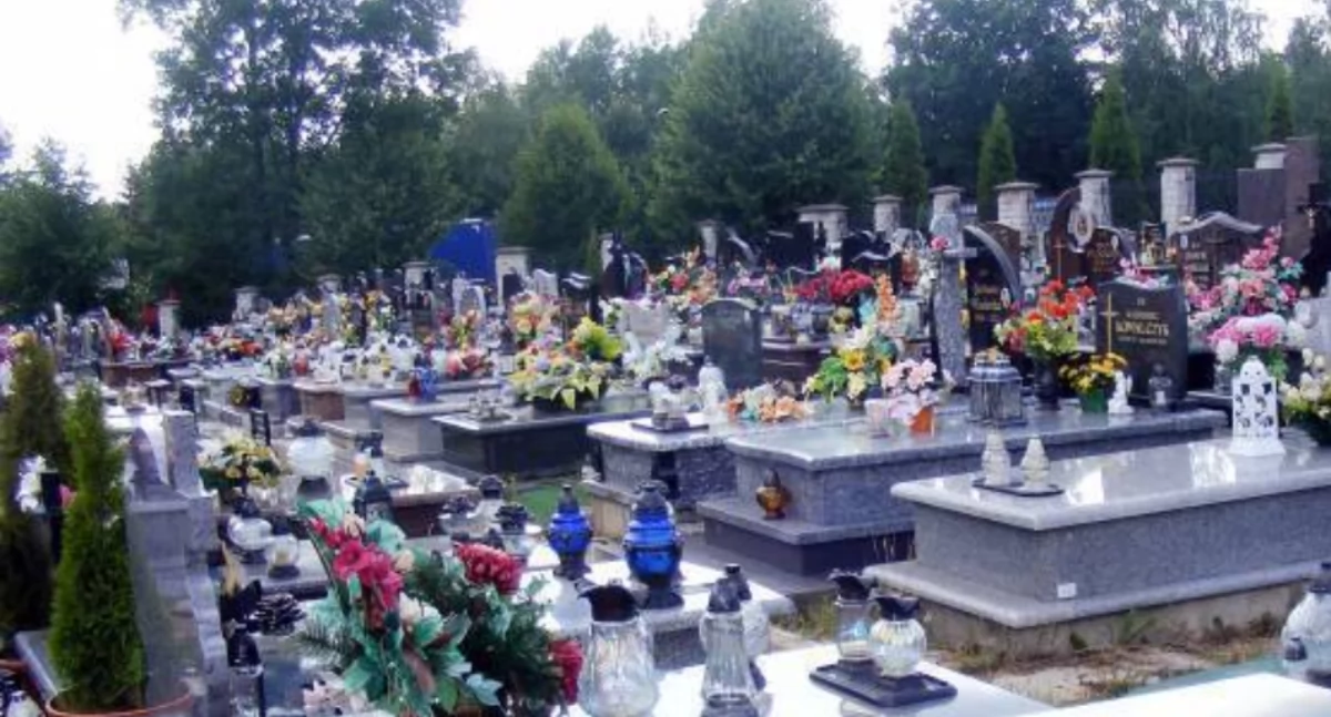 Nielegalne opłaty na cmentarzach?
