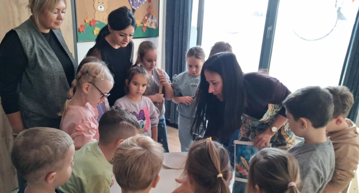 Pomagamy, Malujemy Sercem Słoneczkiem - zdjęcie, fotografia