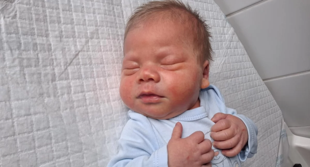 Noworodki, JULIAN przyszedł świat grudnia - zdjęcie, fotografia