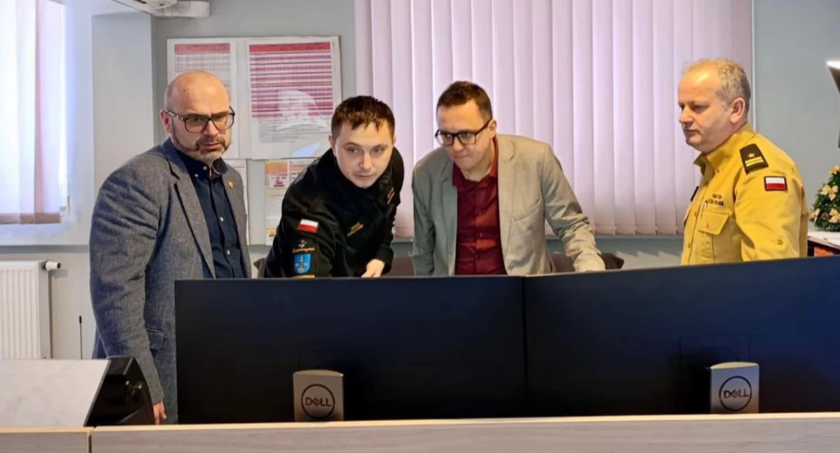 Straż Pożarna, Powiatowe Centrum Zarządzania Kryzysowego powiecie starachowickim - zdjęcie, fotografia