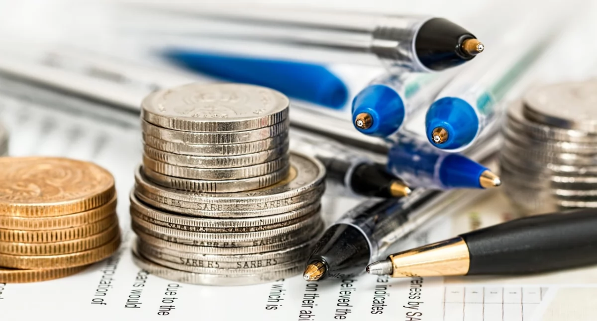 Materiały promocyjne, Minimalizm finansowy jako sposób na większe oszczędności - zdjęcie, fotografia