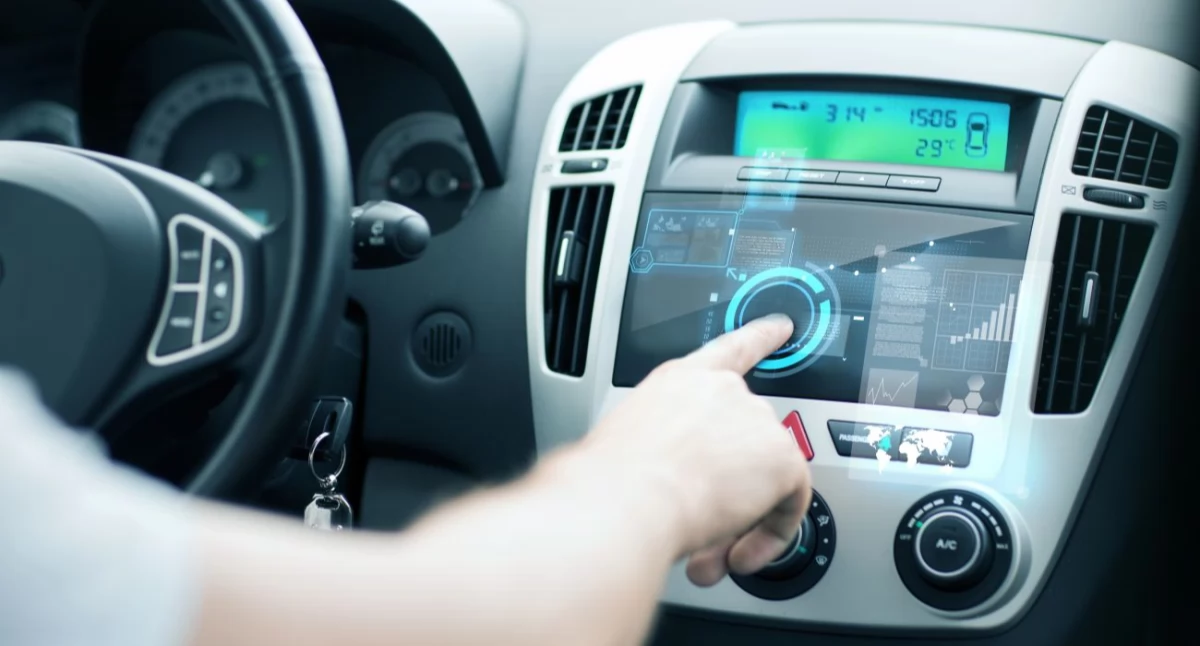 Materiały promocyjne, technologia zmienia codzienną jazdę gadżetów które naprawdę ułatwiają życie kierowcy - zdjęcie, fotografia