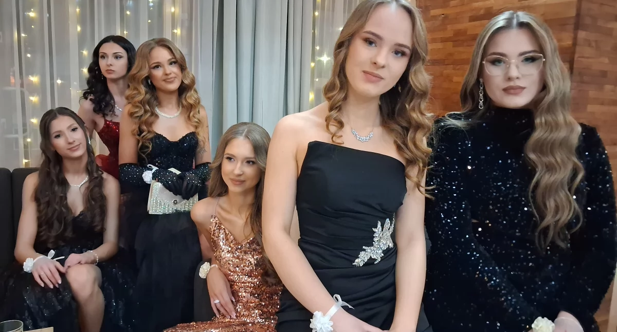 Wydarzenia, młodości dojrzałości czyli Studniówka Hotelu Europa - zdjęcie, fotografia