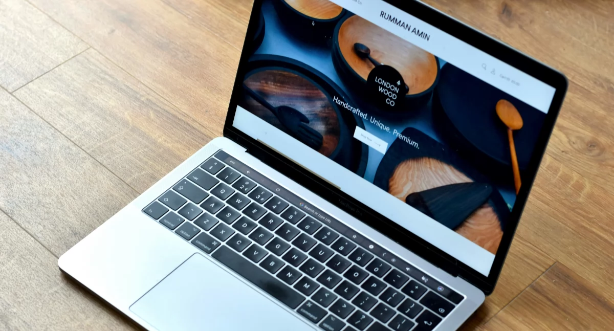 Materiały promocyjne, Jedna marka wiele adresów dlaczego Twoja firma potrzebuje aliasów domenowych - zdjęcie, fotografia