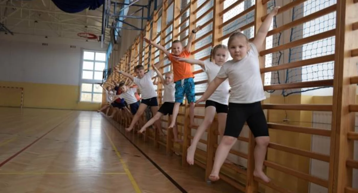 Zdrowie, Gmina Mirzec sfinansuje zajęcia korekcyjne dzieci - zdjęcie, fotografia